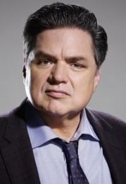 Oliver Platt